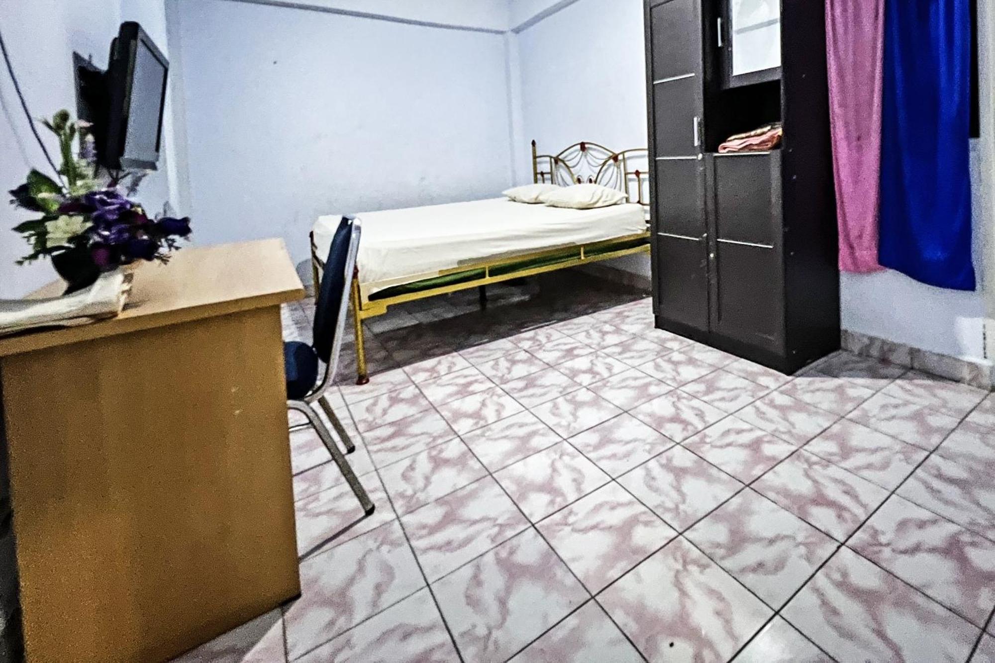 Oyo 91757 Surya Hotelneartaman Anggrek Pkk Watansoppeng Lalabata Extérieur photo
