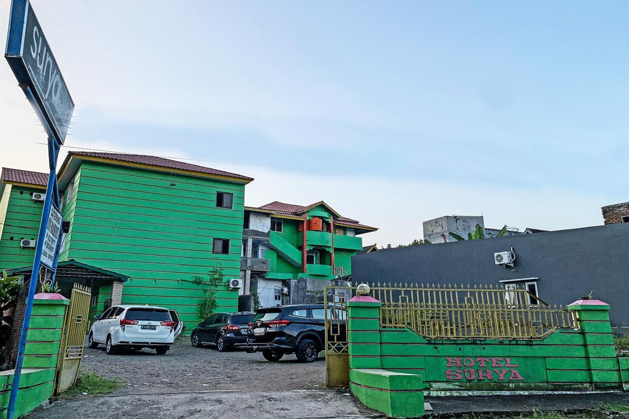 Oyo 91757 Surya Hotelneartaman Anggrek Pkk Watansoppeng Lalabata Extérieur photo