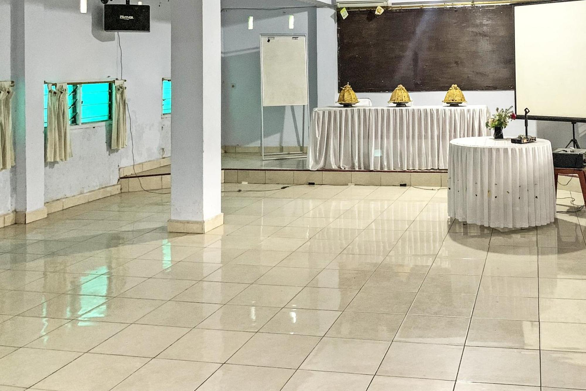 Oyo 91757 Surya Hotelneartaman Anggrek Pkk Watansoppeng Lalabata Extérieur photo