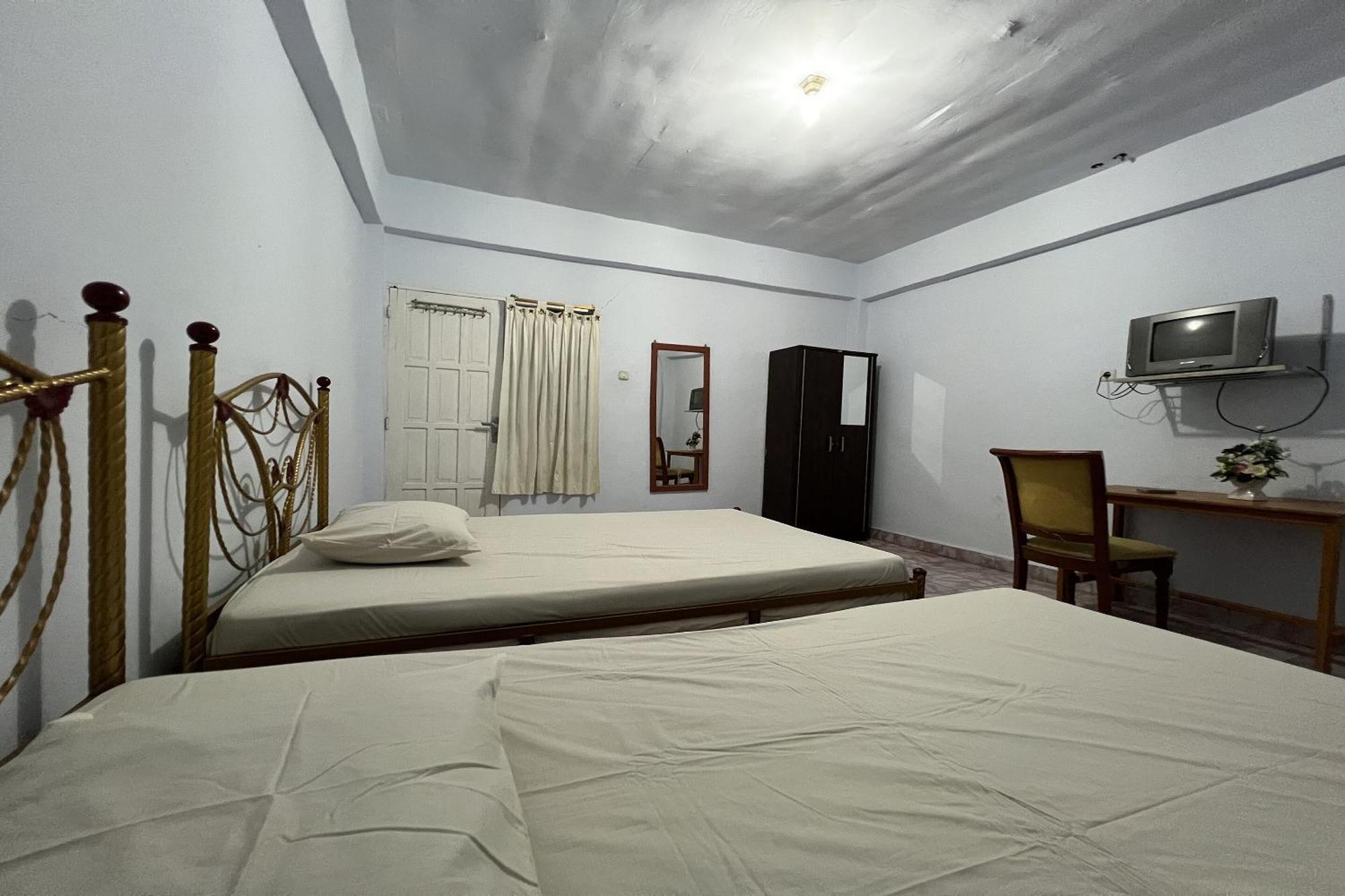 Oyo 91757 Surya Hotelneartaman Anggrek Pkk Watansoppeng Lalabata Extérieur photo